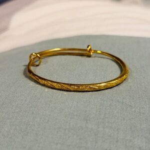 Vintage Gold Bangle Bracelet